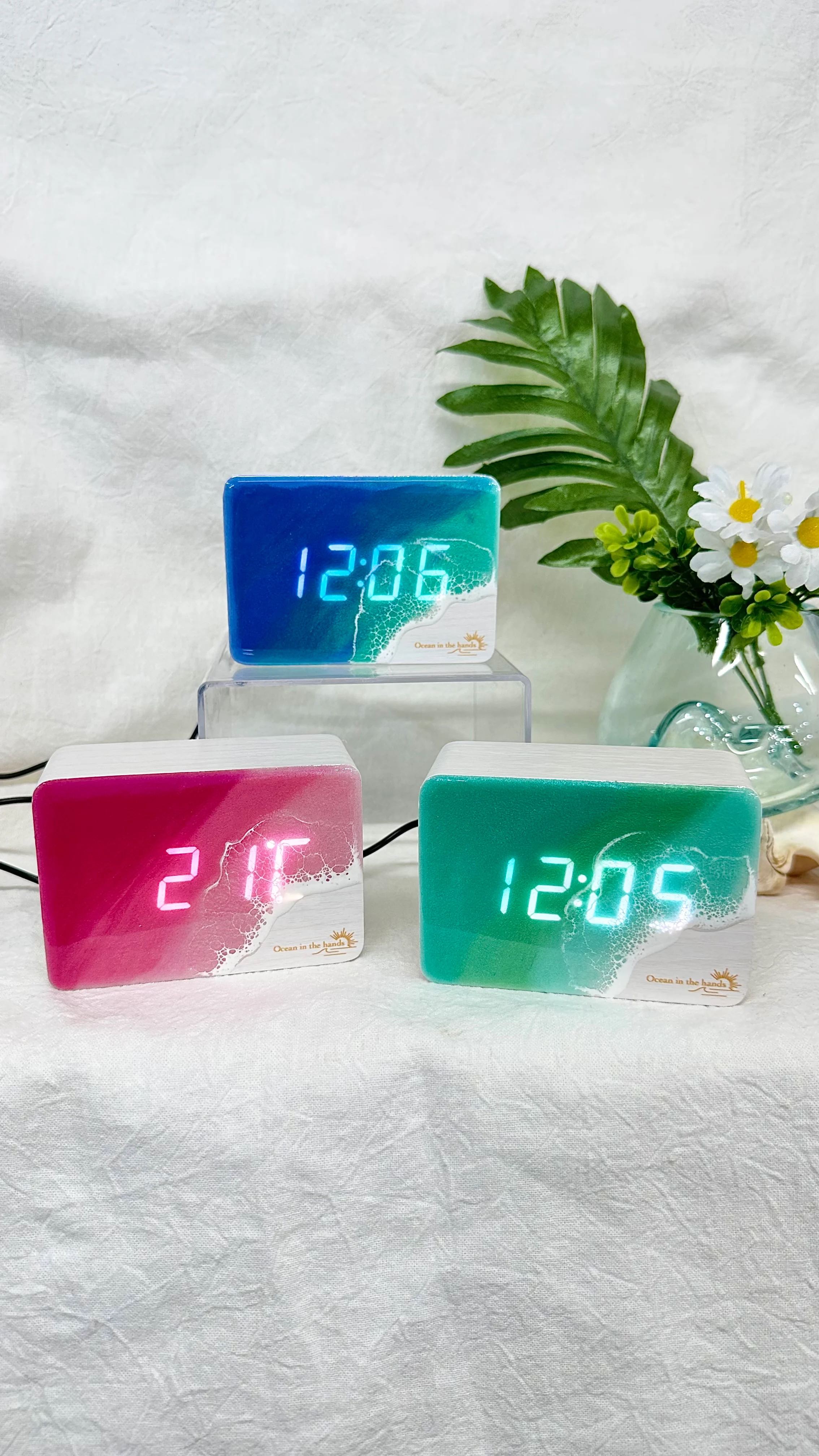Ocean digital clock
