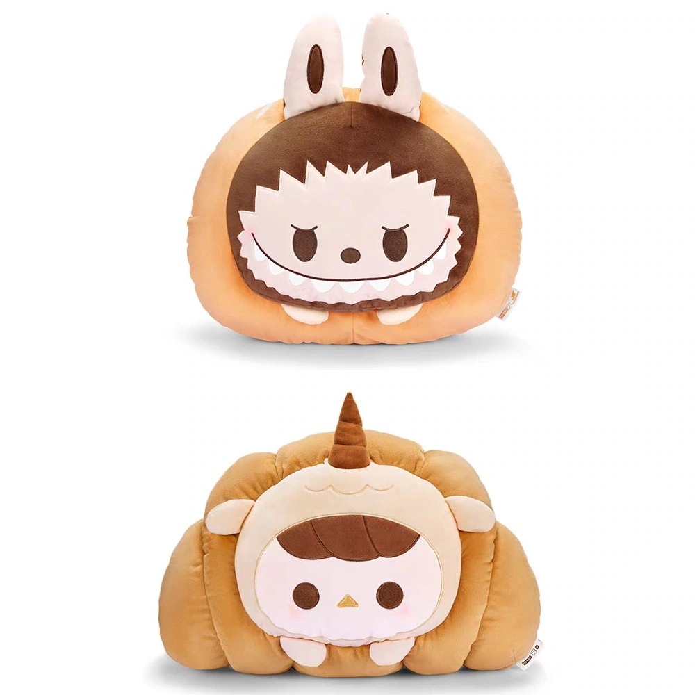公式正規品POP MART LABUBU パンシリーズ抱き枕 PUCKY らふぶ ホーム ビングソファー背もたれベッドの枕クッション43.7cmx32cm