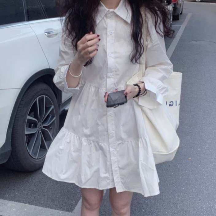 レディース ワンピース シャツワンピ ティアード ミニ 膝上 長袖 角襟 セミフレア Aライン フェミニン ボタン 前開き かわいい 大人可愛い シンプル カジュアル おしゃれ こなれ感 キュート