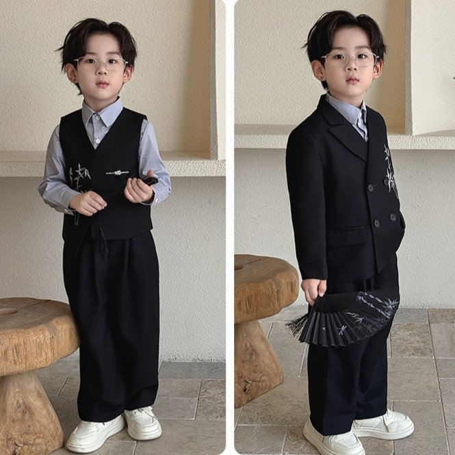 結婚式 タキシード スーツ 結婚 発表会 卒業入学 七五三子供服 学園祭 子供服 フォーマル 男の子のドレス新しい小さなスーツスーツ新しい中国風のホストスーツ男の子フラワーガールパフォーマ