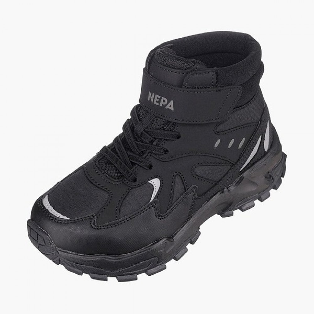 [ネパキッズ] ネパキッズハイキーNトラッキングミッドスニーカーブラック KIE7631