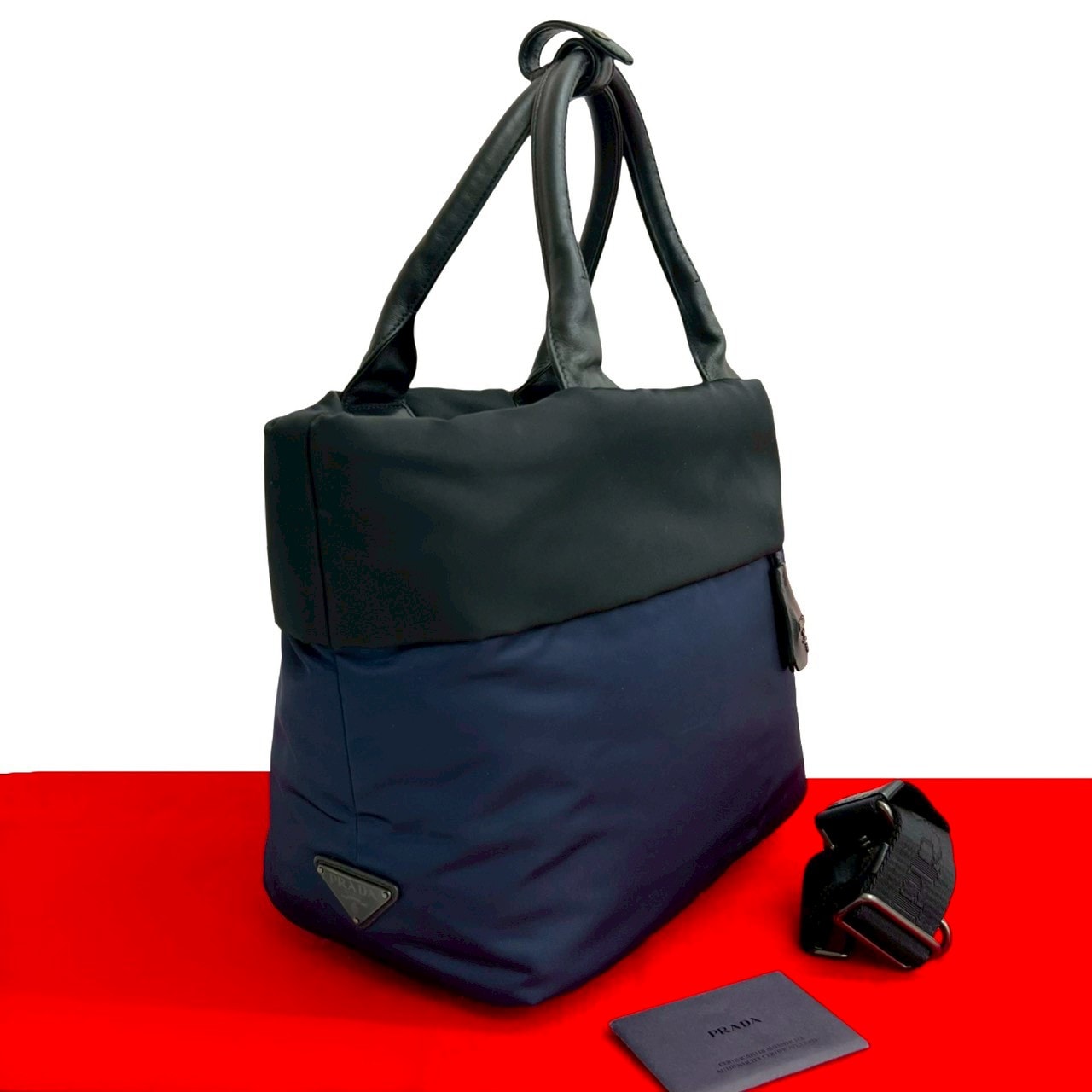 三角ロゴ 金具ショルダーバッグ ナイロン レザー ブラック 24-10