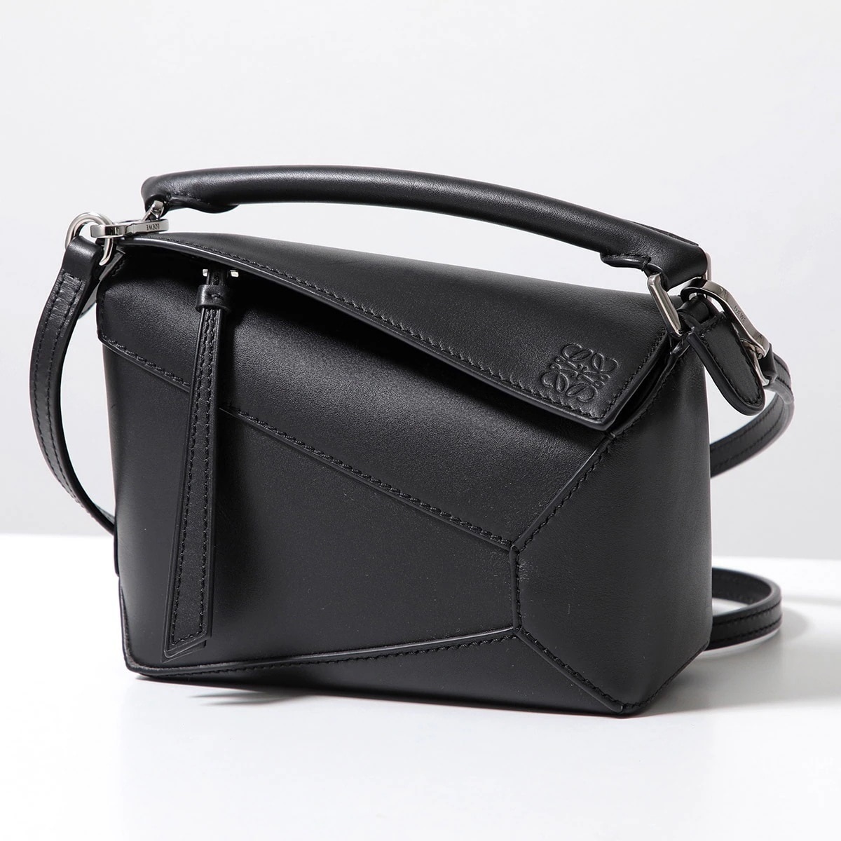 LOEWE ロエベ ショルダーバッグ PUZZLE EDGE MINI パズル エッジ ミニ A510P88X14 レディース サテンカーフ ハンドバッグ 鞄 1100/BLACK