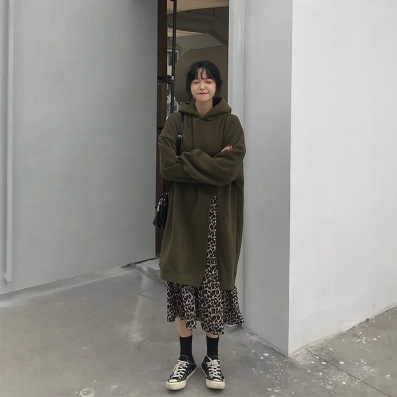 ワンピース プルオーバー ミモレ丈 ロング丈 長袖 ドロップショルダー 萌袖 セミフレア Aライン スリット サイドスリット 切り替えデザイン ドッキング かわいい 大人可愛い シンプル カジュアル