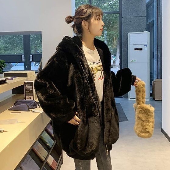 アウター コート ミディアム丈コート もこもこ フード付き 前開き ファスナー ポケット ボリューム袖 かわいい 大人可愛い きれいめ シンプル 上品 おしゃれ かっこいい カジュアル こなれ感