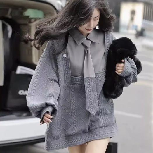 レディース トップス 長袖 襟付き ネクタイ付き Aライン オーバーサイズ フェミニン かわいい 大人可愛い きれいめ シンプル カジュアル 上品 おしゃれ こなれ感 ラフ ガーリー 主役級 存在感