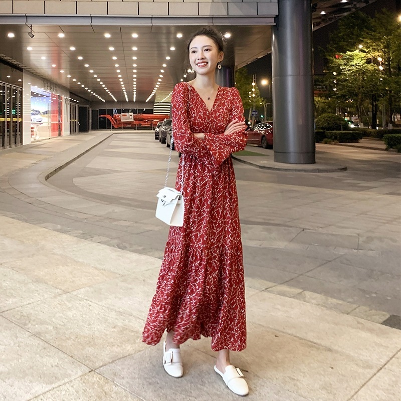 レディース ワンピース ロングワンピース フレアワンピース ロング丈 長袖 Vネック フレア 揺れる かわいい 大人可愛い きれいめ シンプル 上品 おしゃれ かっこいい レトロ こなれ感