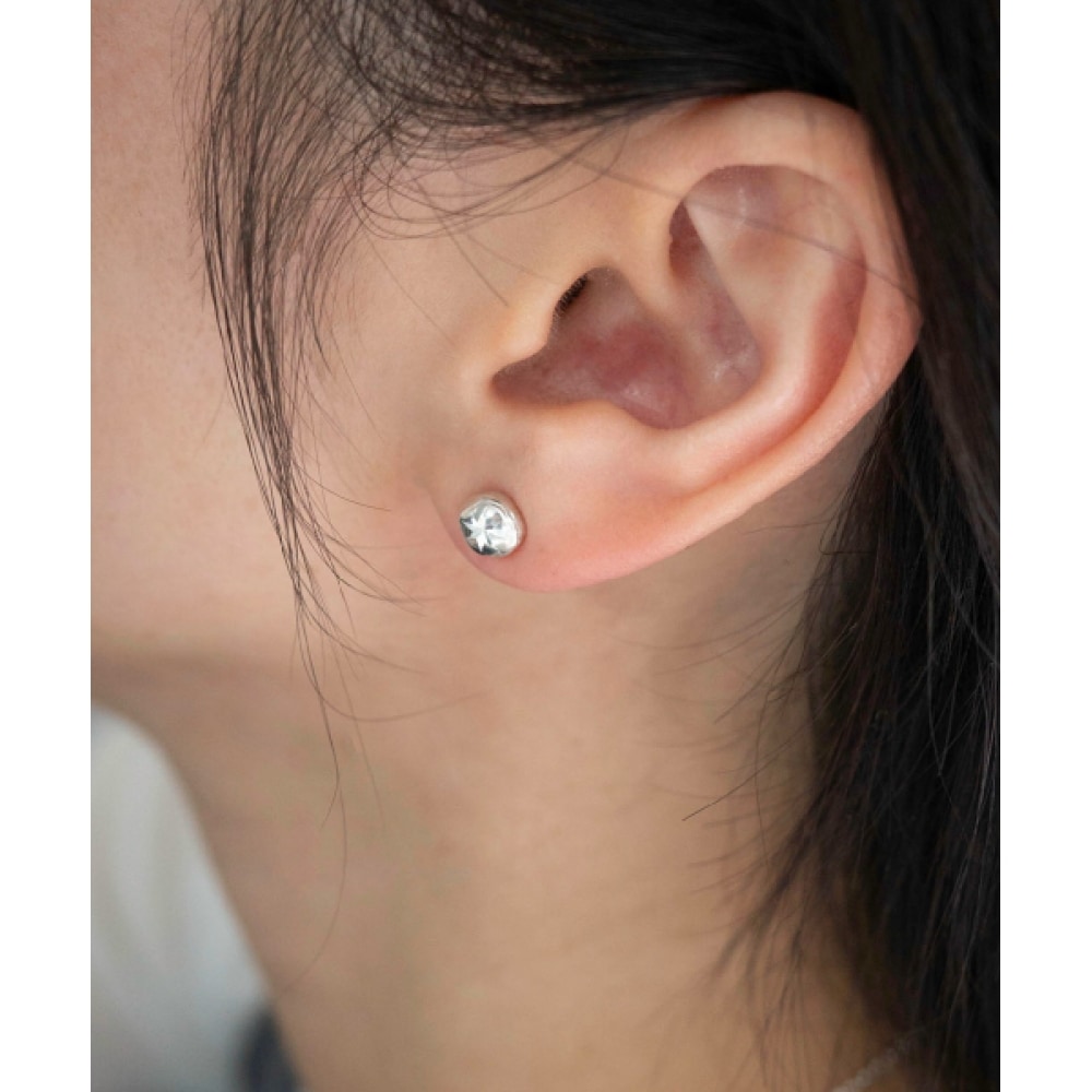 TIROVE ペブルオーブピアス