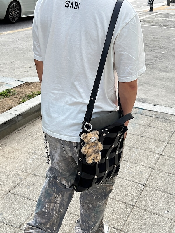 【ALEXII】Just Bear Keyring ★ TNX テフン着用 キーリング ALEXII】Just Bear Keyring ☆ TNX テフン着用 キーリング
