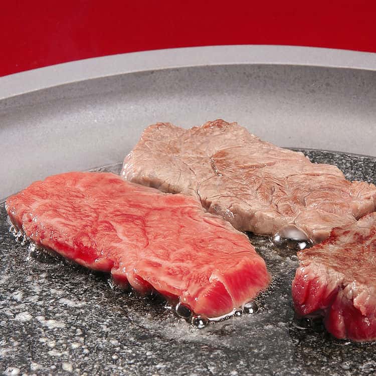 国産 黒毛和牛焼肉 モモ 300g 離島は配送不可 3950034 お歳暮 お中元 お土産 ご進物 ギフト 贈り物に最適