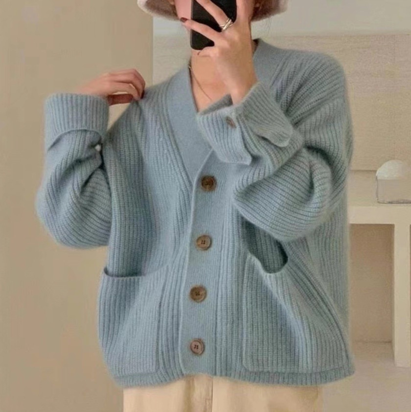 シンプル長袖ニットカーディガン 袖ボタン長袖ニットカーディガン 長袖ニット 長袖カーディガン カジュアルニットカーディガン カジュアルニット カジュアルカーディガン 水色 ライトブルー ブルー 青 5,405円