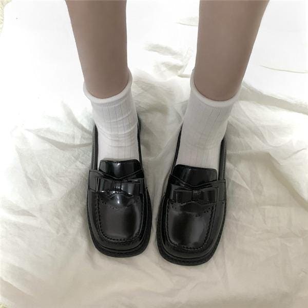 ローファー パンプス レディース リボン スクエアトゥ ローヒール フラットシューズ 歩きやすい ぺたんこ 通学 靴 痛くない 春秋 カジュアル