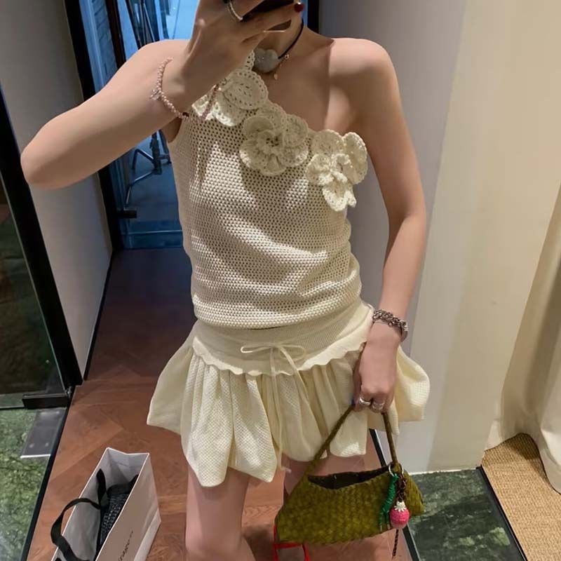 韓国風セクシーガールのピュアで魅惑的なサマーセット：花柄ニットベストトップとチューリップスカート（ツーピースセット）