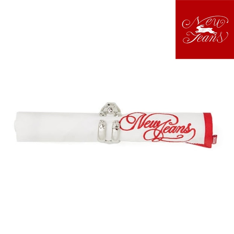 NewJeans ‘OMG’ NU+JEANS NAPKIN & HOLDER SET