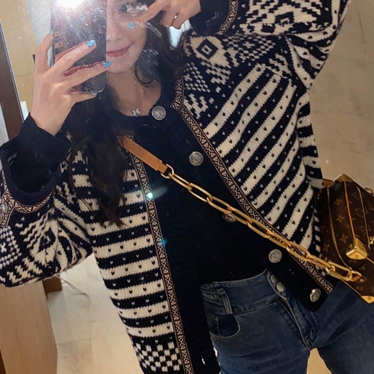 アウター レディース ジャケット ノーカラー ラウンドネック 長袖 前開き ボタン ニット クラシカル オフィス ビジネス デート お出かけ 女子会 普段使い 着回し モテ 日常 デイリー こなれ感