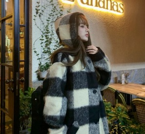 レディース トップス コート 上着 長袖 ストレート フェミニン ポケット 前開き ボタン 中厚手 かわいい 大人可愛い きれいめ シンプル カジュアル こなれ感 ガーリー 個性的 モード系