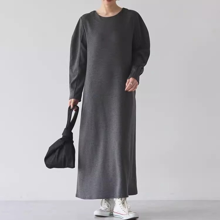 レディース ワンピース ロング マキシ 長袖 ボリューム袖 クルーネック 襟なし ストレート Iライン 大人可愛い きれいめ シンプル カジュアル 上品 おしゃれ こなれ感 ラフ ルーズ ベーシック