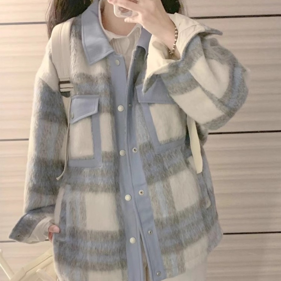 トップス シャツ 長袖 襟付き 前開き ボタン 胸ポケット ミディアム丈 かわいい 大人可愛い きれいめ シンプル 上品 レトロ おしゃれ かっこいい カジュアル こなれ感 個性的 主役級 存在感