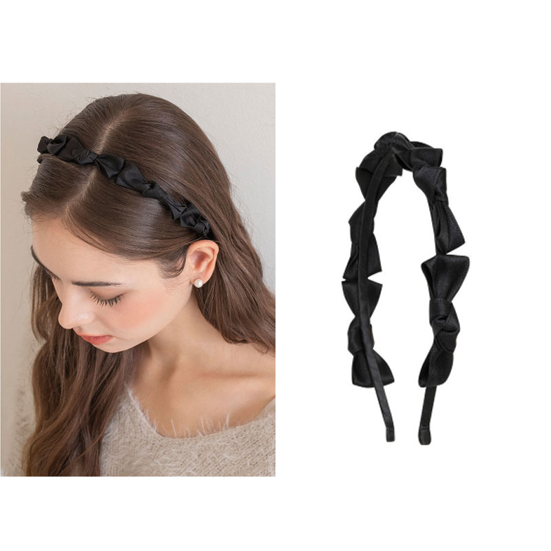 サテンリボンヘアバンド/韓国ファッション/韓国ファッションスタイル/韓国ストリートファッション/SNSで人気/韓国の人気ブランド