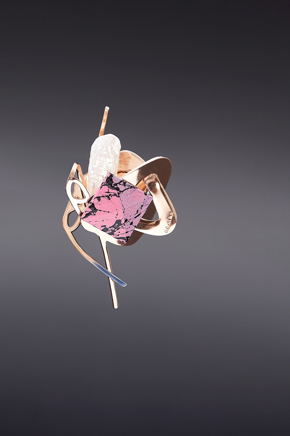 [HAZINA] Dancing Objet No.19 Duo Petit Brooch - Rosegold