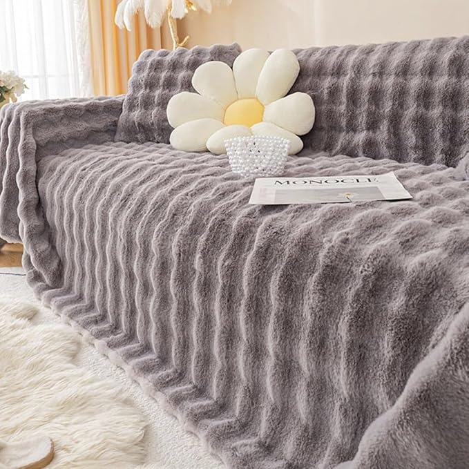 ソファーカバー 多機能カバー 掛けるだけ 北欧風 ラビットファー カーペット 1-4人掛け 厚手 洗える 大きいサイズ 防塵 防寒 ずれ防止 ふわふわ 保護カバー ベッドカバー カーペット 秋冬用