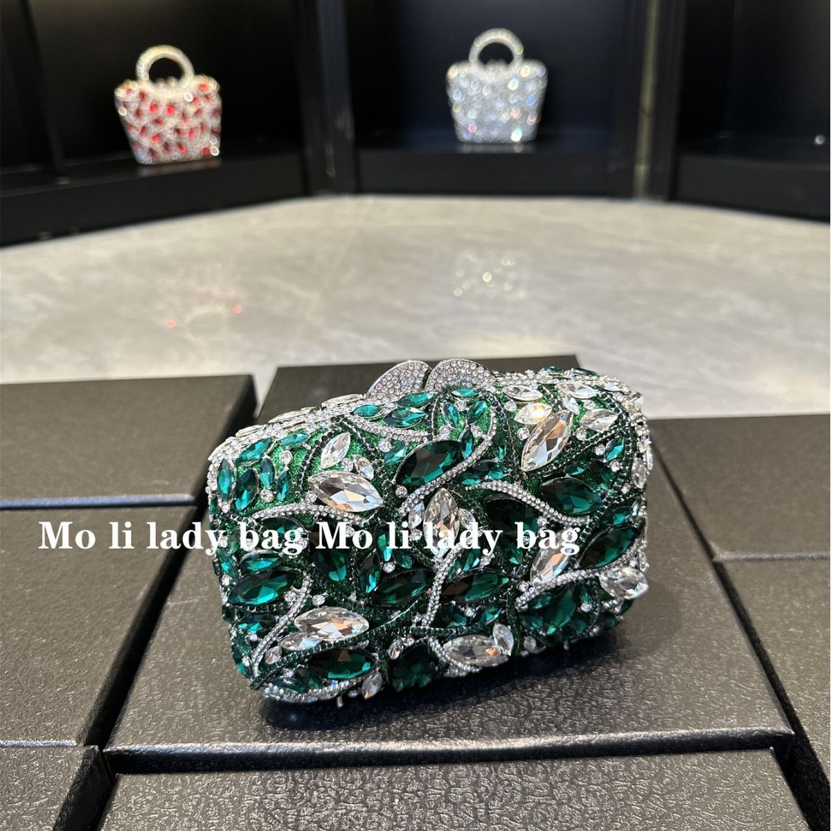 高級大ガラス水钻四角形クラッチ フォーマルパーティーチェーン手提げバッグ 名媛ディナーバッグ