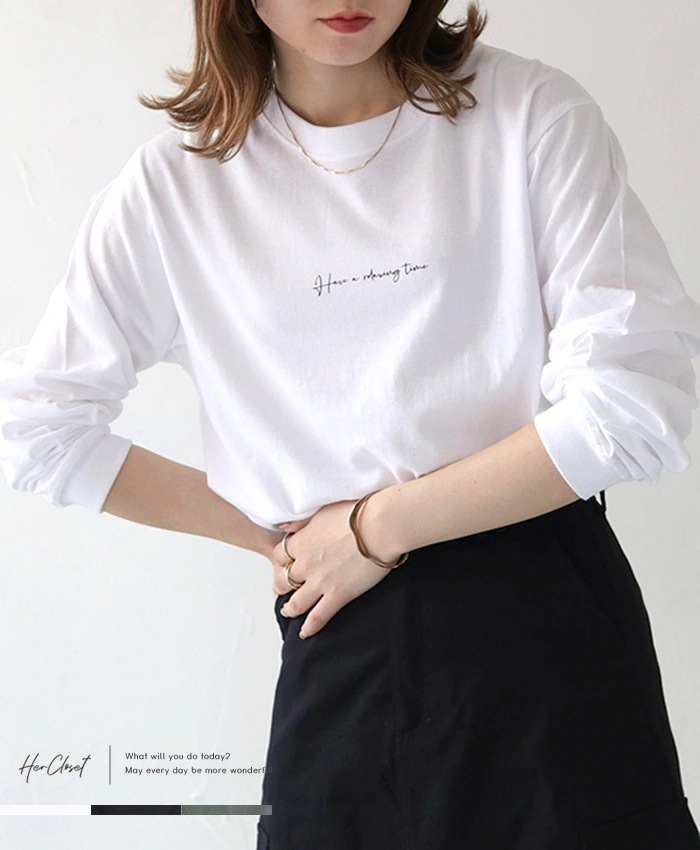 カリグラフィーロゴロン トップス カットソー ｔシャツ 長袖 シャツ レディース ユニセックス 秋冬 春 レディース おしゃれ シンプル 綿 筆記体ロゴ きれいめ フェミニン 大きめ 大きいサイズ ゆ