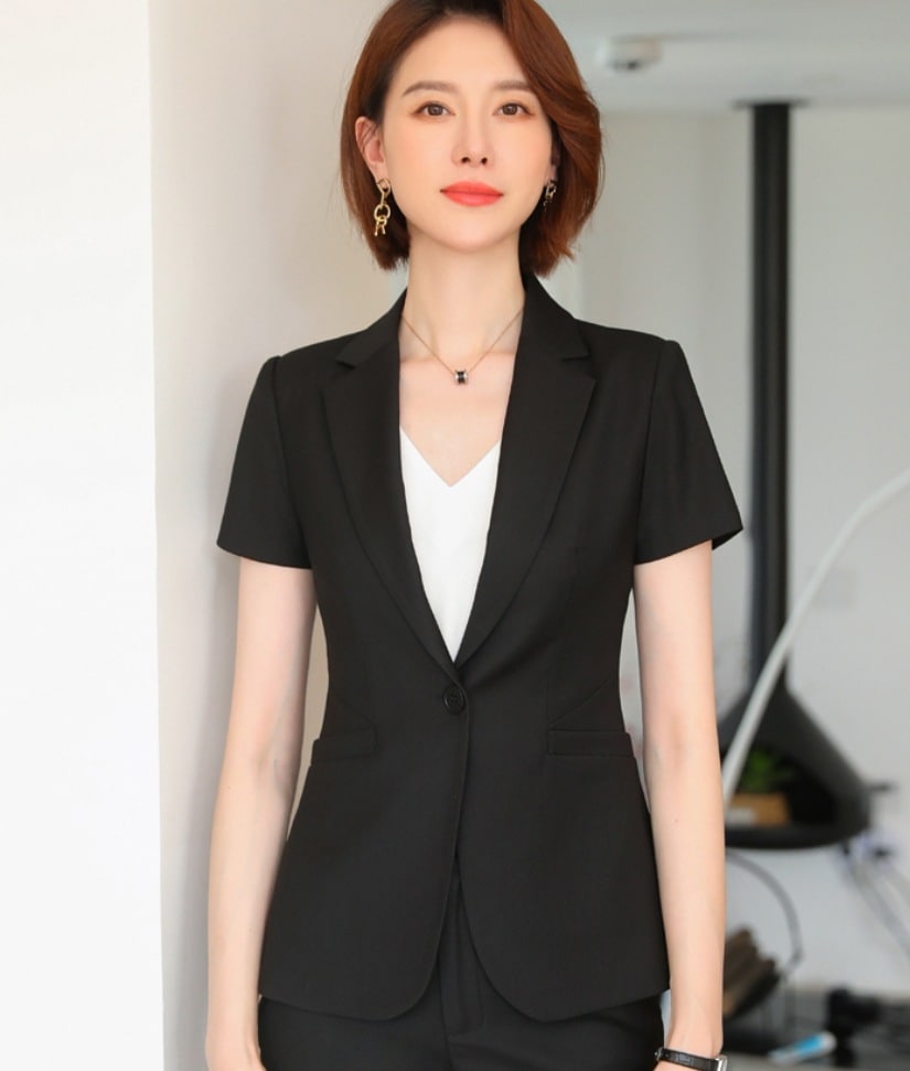 デート モテアイテム スーツ 半袖 可愛い きれいめ 上品 おしゃれ かっこいい 可愛い ラブリー キュート ガーリー クール モード系 セクシー エレガント 存在感 フォーマル レディース
