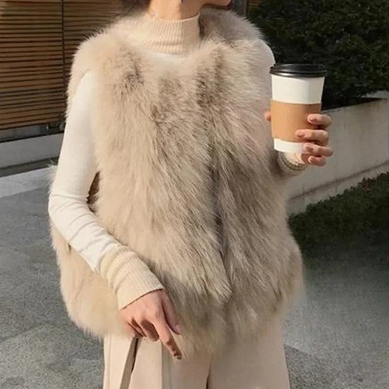 ファーベスト レディース ボアベスト 毛皮ベスト ショット丈 毛皮コート フェイクファー アウター ボア 防寒 暖かい 高級 おしゃれ 5,838円
