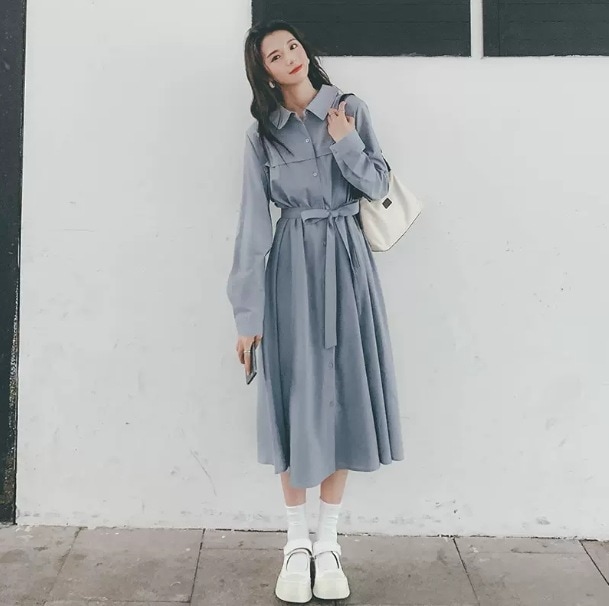 ワンピース シャツワンピース 膝下 袖あり 長袖 襟付き シャツカラー デザイン ボタン 美ライン ニュアンス ベルト ウエストマーク 前開き カラバリ かわいい 大人可愛い きれいめ シンプル