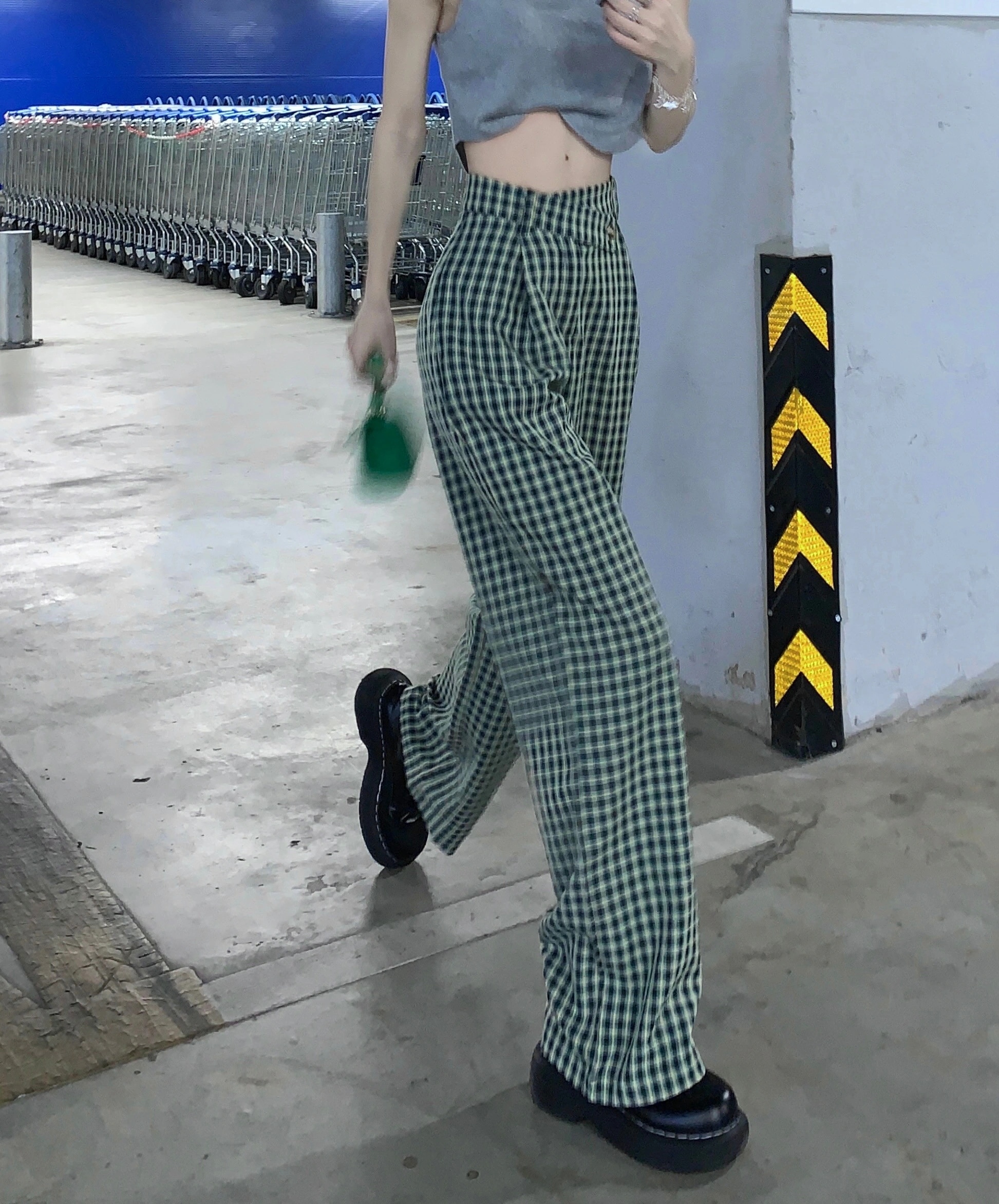 パンツ レディース ロング チェック ハイウエスト ストレート ワイド 大人可愛い シンプル カジュアル おしゃれ お出かけ 普段使い クール かっこいい モダン ゆったり 着回し 脚長 S M L