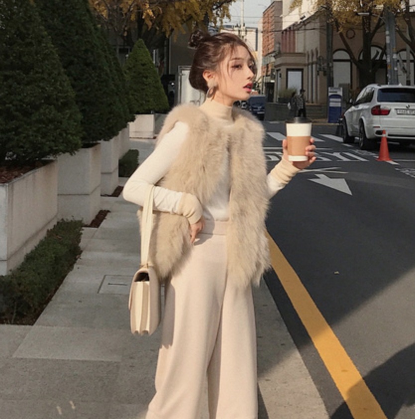 アウター デート ベスト 上着 袖なし ノースリーブ かわいい 大人可愛い きれいめ シンプル カジュアル 大人 上品 おしゃれ お洒落 主役級 存在感 冬 10代 20代 30代 レディース 女性用