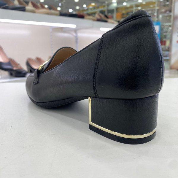 女性用 快適なセミフォーマルローファー PFESHP8I7BK HSYF4A GN