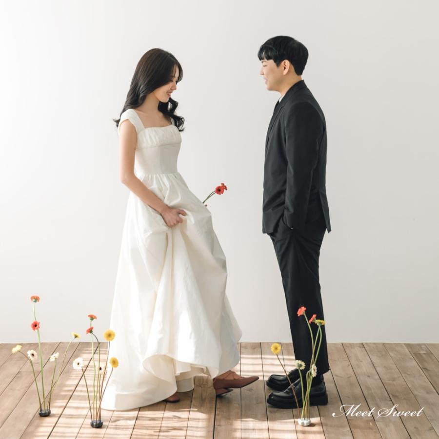 ウェディングドレス ウエディングドレス ロングドレス 二次会 結婚式 前撮り ブライダル 花嫁 ノースリーブ 編み上げ 韓国風 リゾート 海外挙式