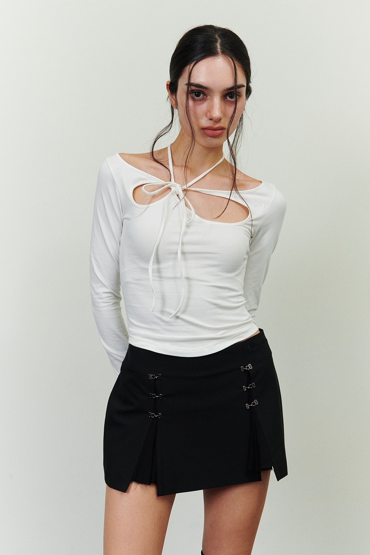 Qoo10 PAIN OR PLEASURE ORCHID TOP 無地 長袖 ボタン