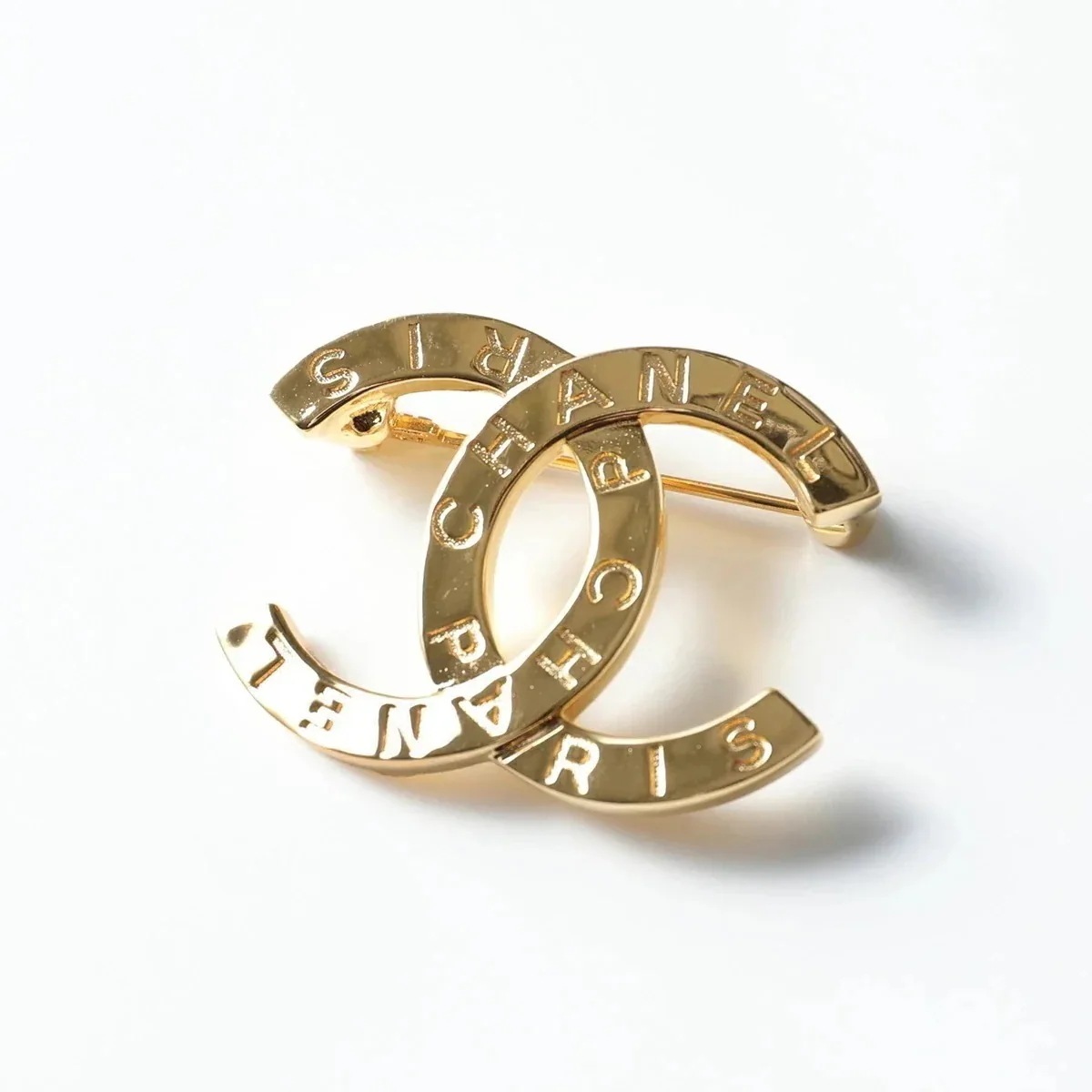 CHANEL シャネル ブローチ AB4434 B03478 レディース ココマーク CCロゴ メタル ピンバッジ ロゴ アクセサリー N7727