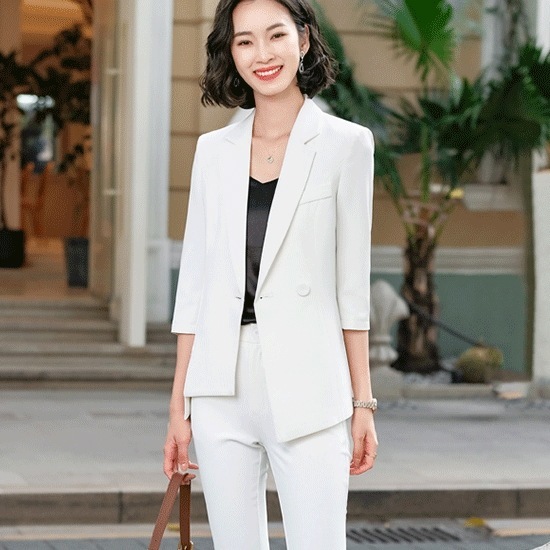 スーツ アウター ジャケット 上着 トップス レギュラー丈 長袖 ストレート かわいい 可愛い きれいめ シンプル 上品 おしゃれ お洒落 かっこいい 可愛い 女子 こなれ感 クール 6,864円