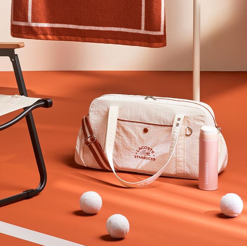 ★新品未使用◆韓国スターバックス×ラコステ◆コラボバッグ◆アイボリー Qoo10] スターバックス Starbucks X Lacoste : バッグ・雑貨