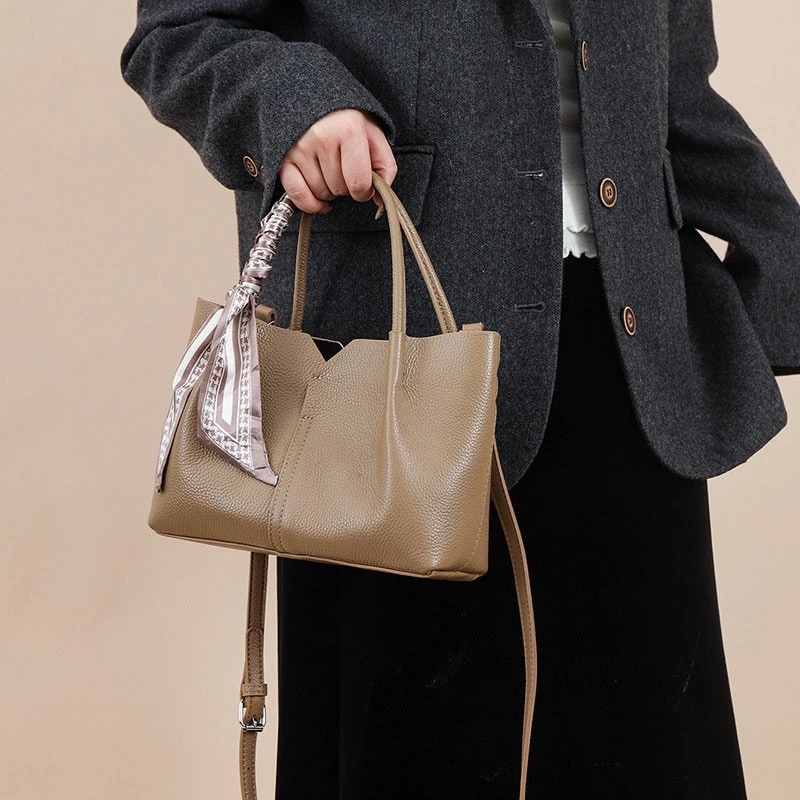 限定セールハンドバッグ ミニトートバッグ ショルダーバッグ 2way レディース 30代 40代 50代 60代 本革 レザー 小さめ 手提げ 肩掛け 斜め掛け シンプル 実用的 通勤 通学 人気 プ