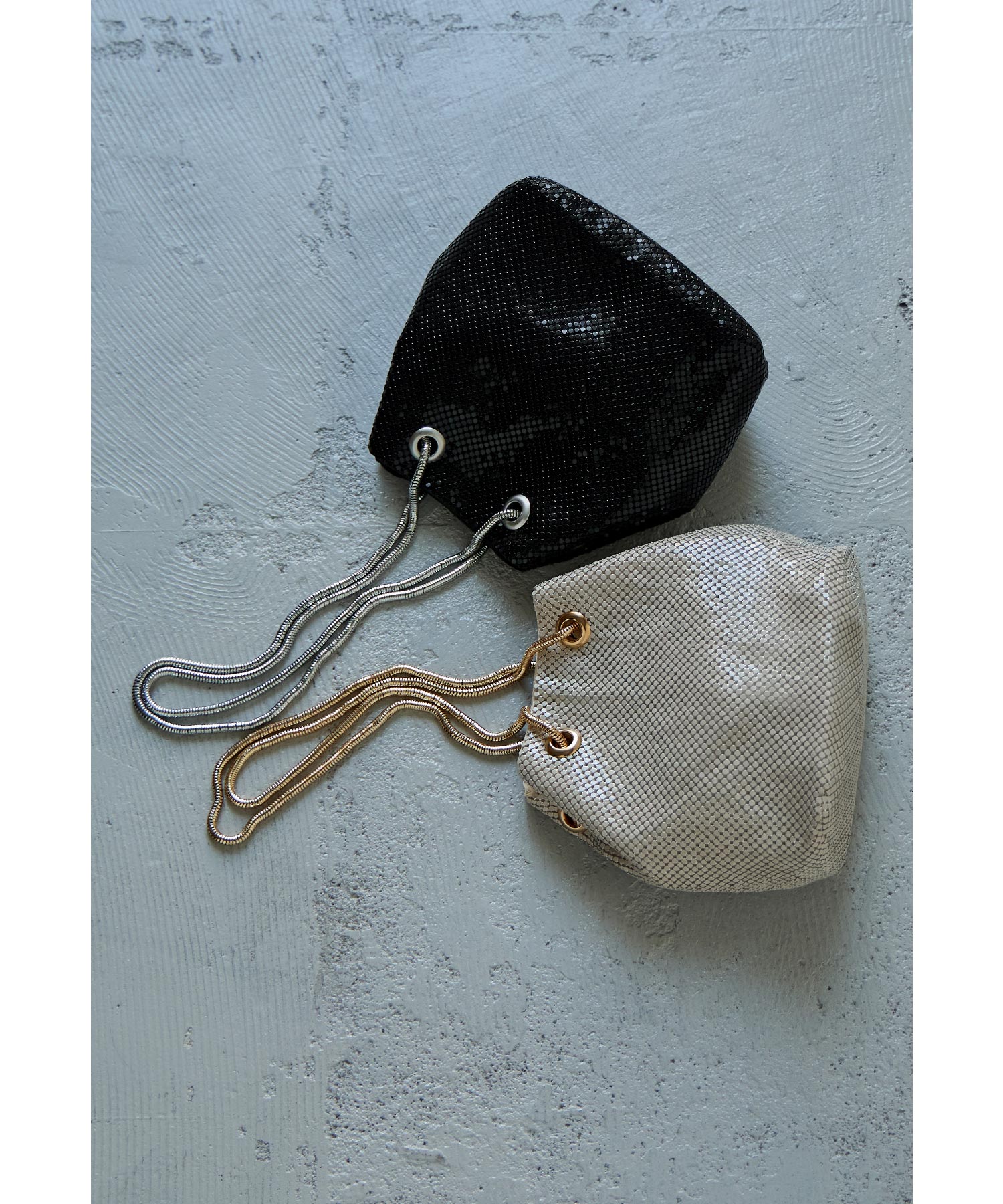 2wayメタルメッシュショルダーバッグ 巾着 パーティーバッグ ハンドバッグ ミニバッグ きんちゃく 小さめ 斜めがけ 肩掛け チェーン レディース 結婚式 お呼ばれ 二次会 披露宴 謝恩会 成人式