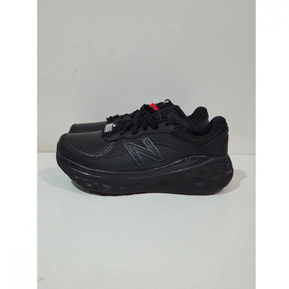 ニューバランス国内ストアエディションフレッシュフォーム x 840F WW840FB1