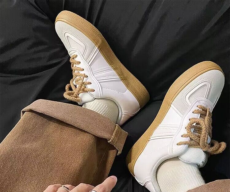 メンズ スニーカー2024新しいメンズトレーナー小さな白い靴春春夏レトロなスポーツシューズ