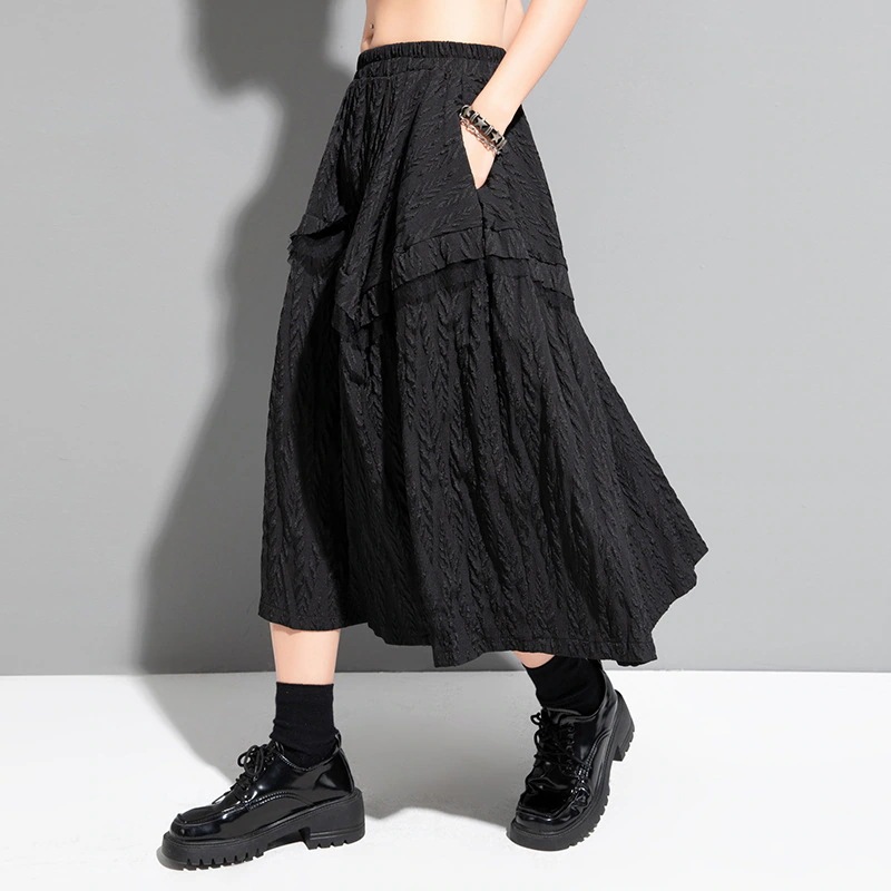 カジュアルで不規則なスカートウエストがゆるんでいるAラインスカート大裾の話題サテンスカート30%制限