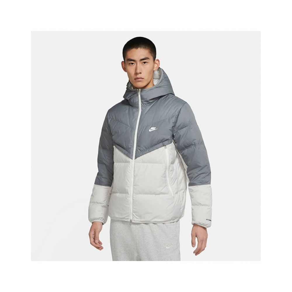 ナイキパッド入りジャンパーストームフィットウィンドランナーパーカージャケット DV0754-084 S2211