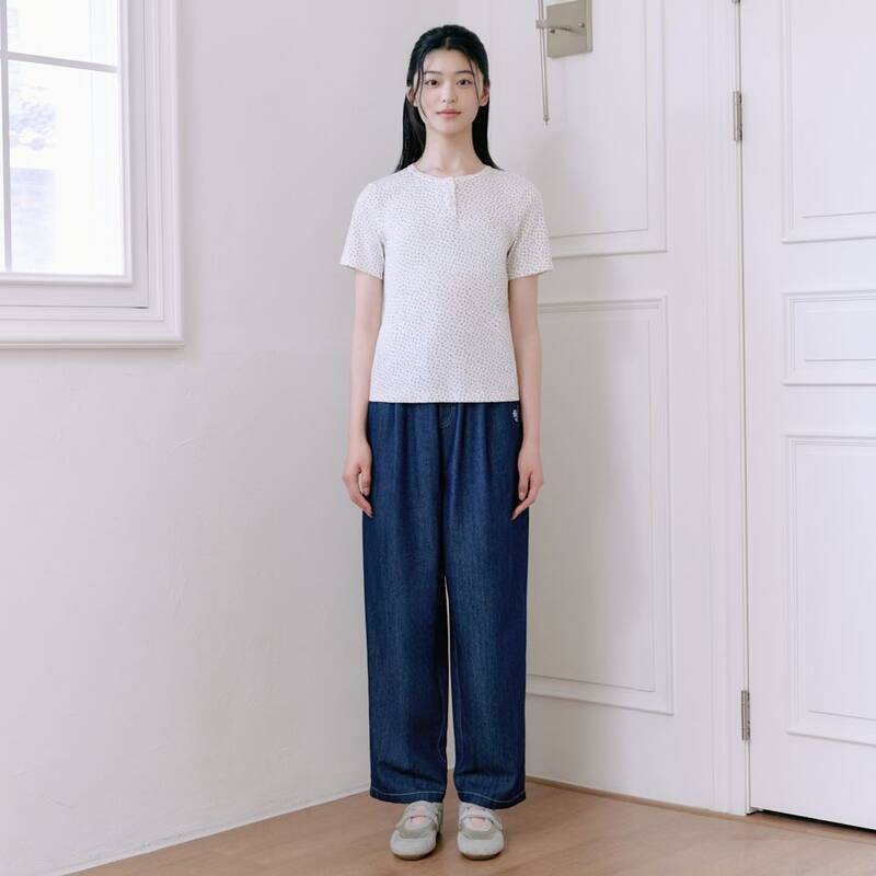 フラワーヘンリーネックTシャツ T264MTS221W