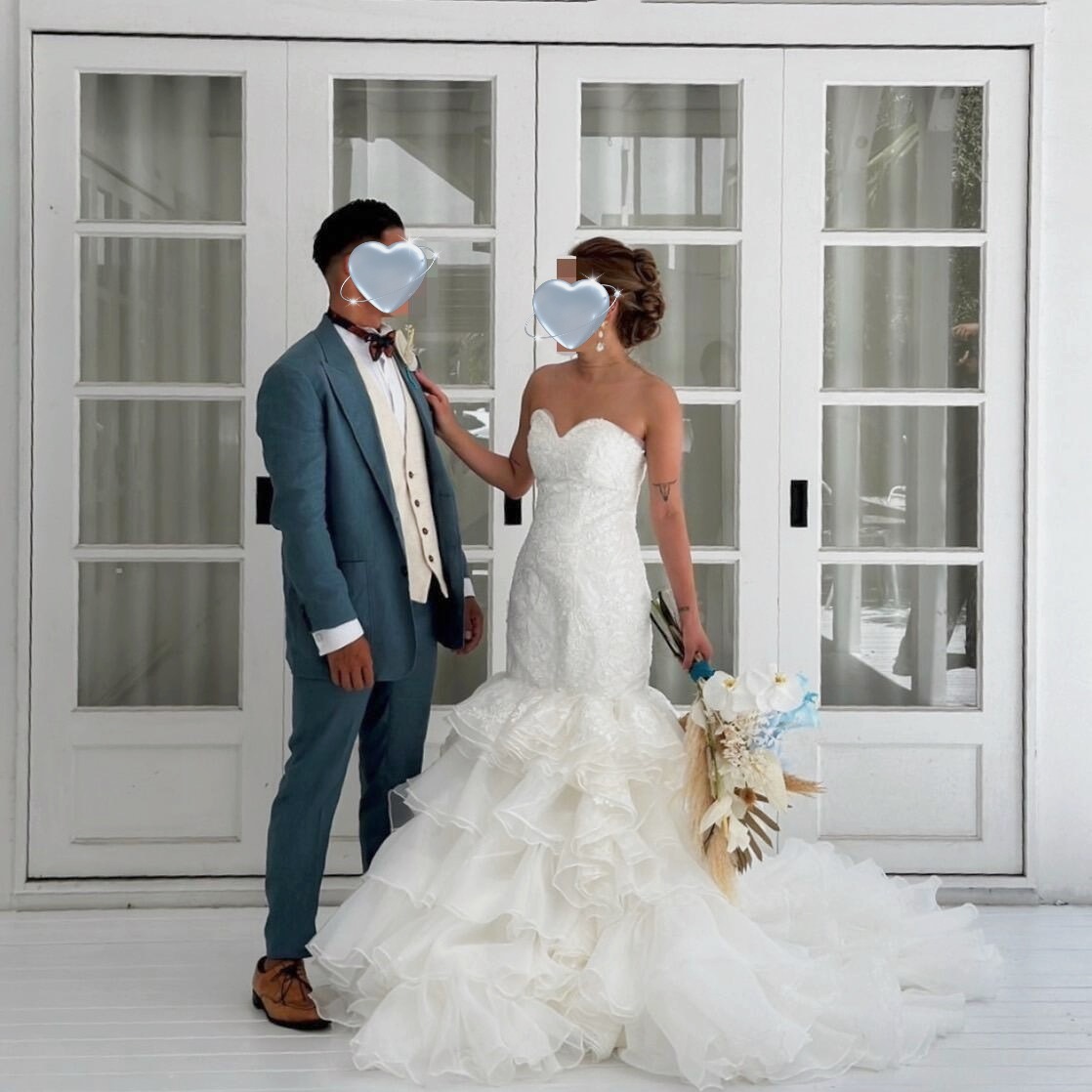 実例写真！ウェディングドレス ラッフルフリル マーメイド ベアトップ キラキラ光る刺繍 結婚式