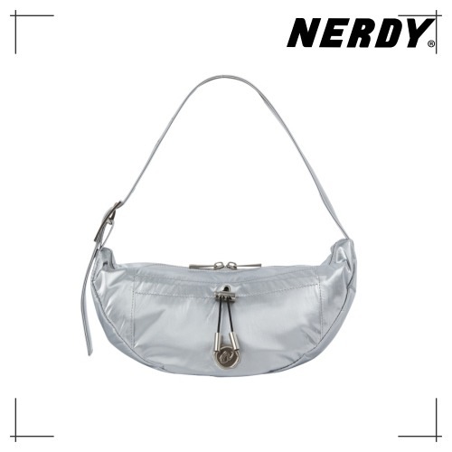 NERDY 公式正規品 スタンプ シャーリング ホーボーバッグ (Silver) 韓国ファッション