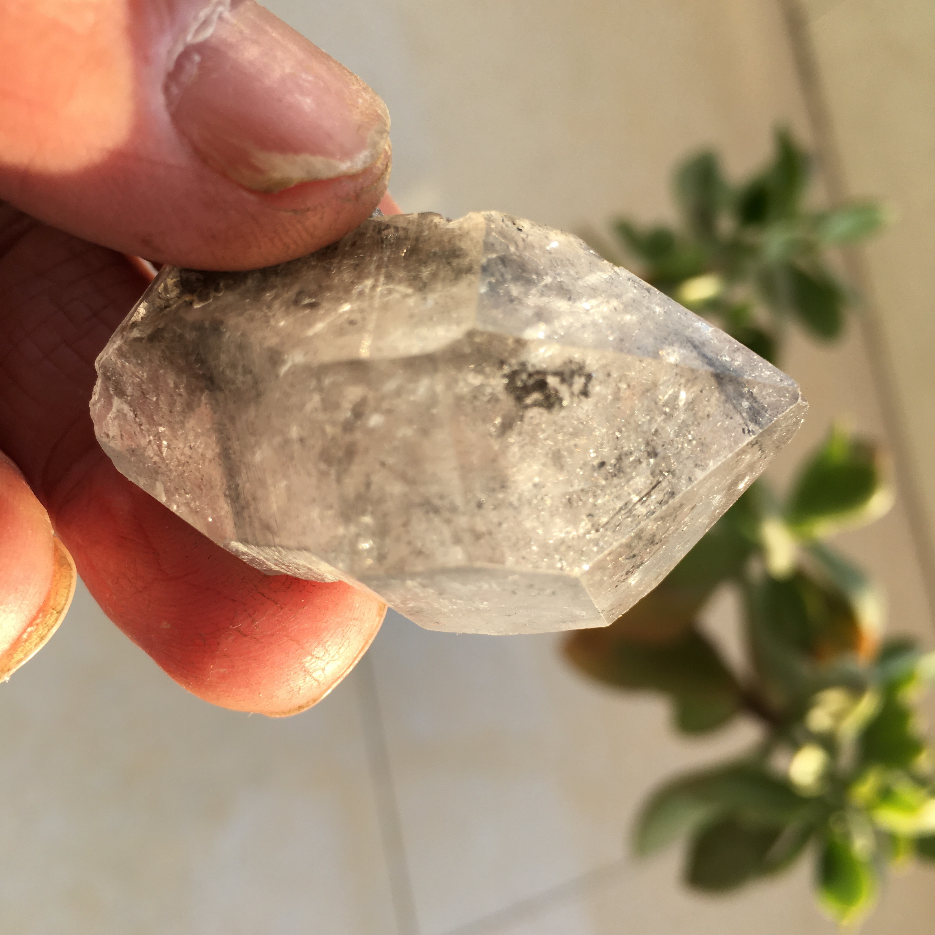 天然原石奇石，天然水晶 39g