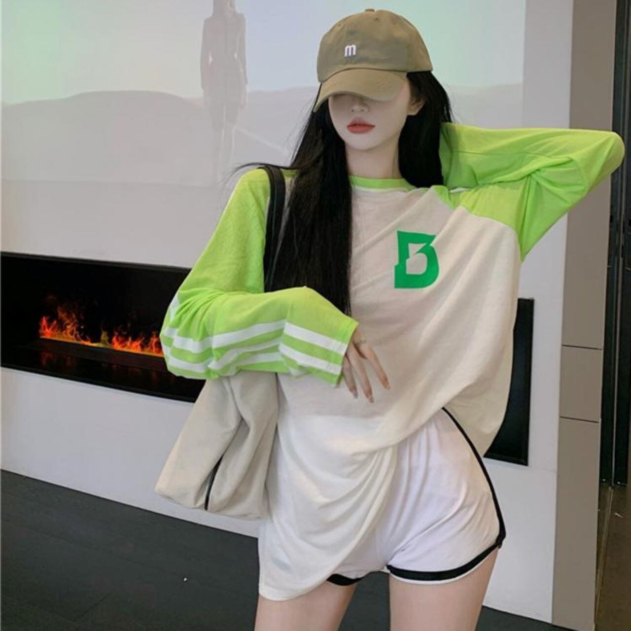 2色 長袖 トップス カットソー l バイカラー ロゴ スリーライン ロンT ポップ スポーティ ストリート 薄手 プルオーバー 春 夏 シャツ ロング丈 アクティブ カッコイイ レディース 5,529円