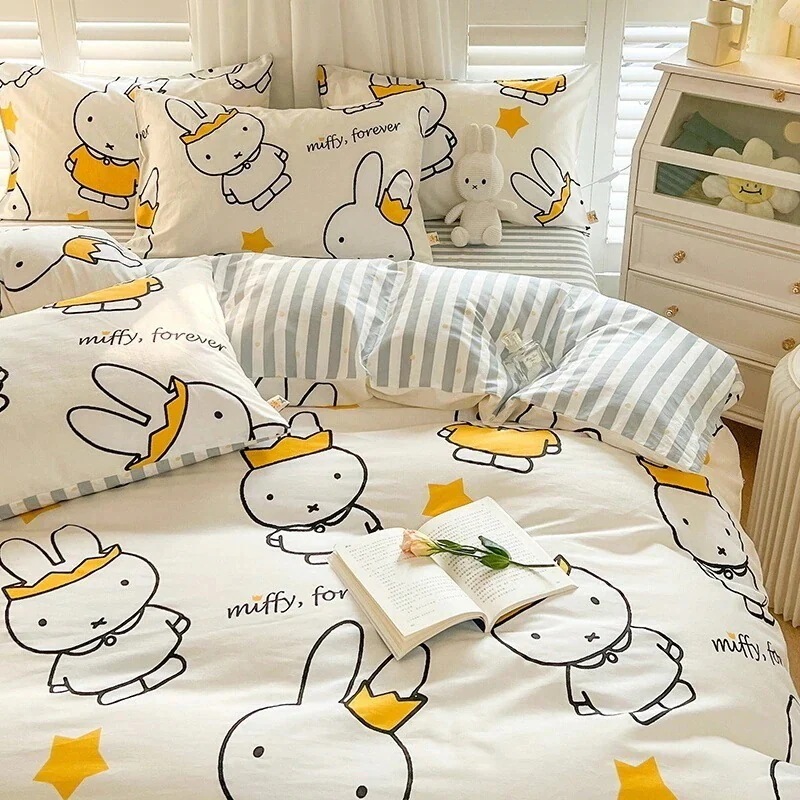 【急速出荷!】ベッド4点セット綿100綿子供用ミッフィーうさぎ寝具女性寮ベッドシーツキルト3点セット